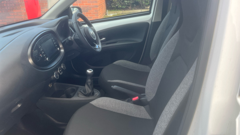 Toyota Aygo X 1.0 VVT-i Pure 5dr Petrol Hatchback